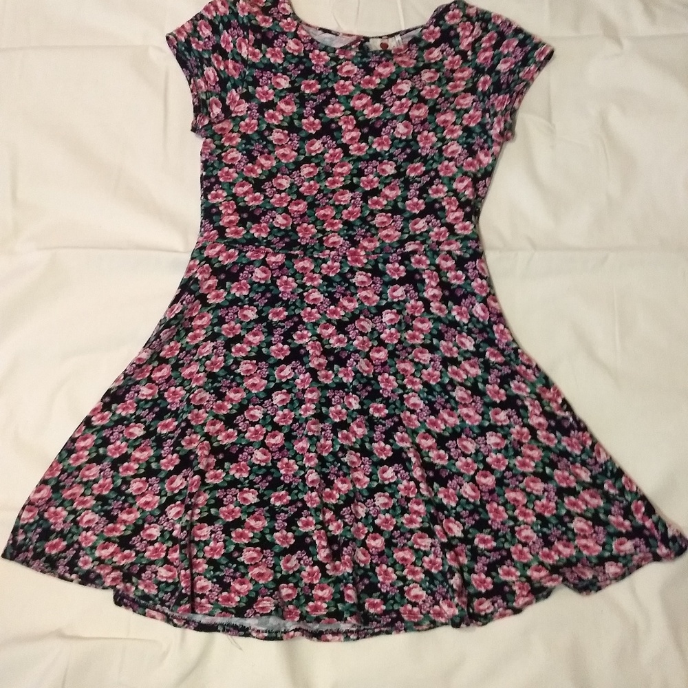 Open back floral casual dress